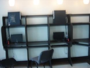Siayan Travellers Inn Pasay